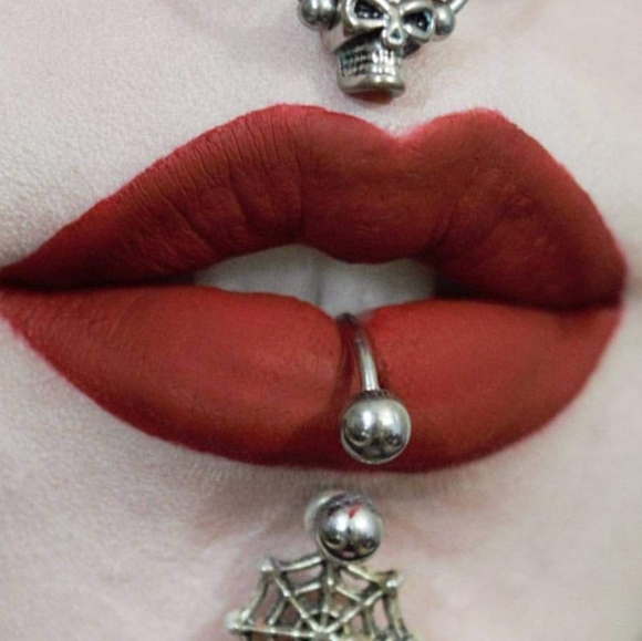 🌟HP🌟💙MORTIS Black 🌑 Moon Liquid Matte Lipstick NWT - Picture 1 of 7